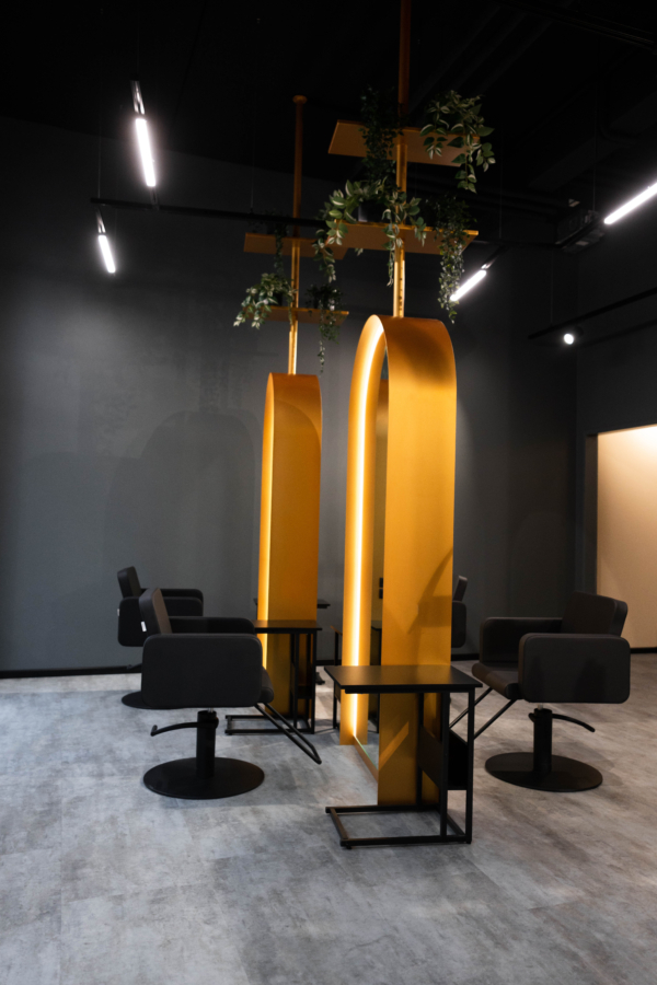 Hochwertig ausgestatteter Friseur in der Europa City - studio (12022)