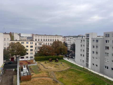 Büro- oder Praxisflächen im schönen Altbau-Denkmal Potsdamer Straße - ausblick nach hinten (11789)