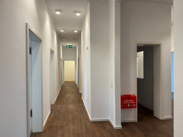 flur 2 - Büro- oder Praxisflächen im schönen Altbau-Denkmal Potsdamer Straße
