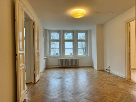 Effizientes Stuck-Altbaubüro mit bis zu 7 Büroräumen Schönhauser/ Ecke Gleim - büro 2 (11921)