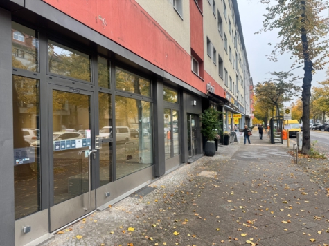 Vielseitig nutzbarer Laden in bester Frequenzlage der Reichsstraße - laden und bushaltestelle (11804)