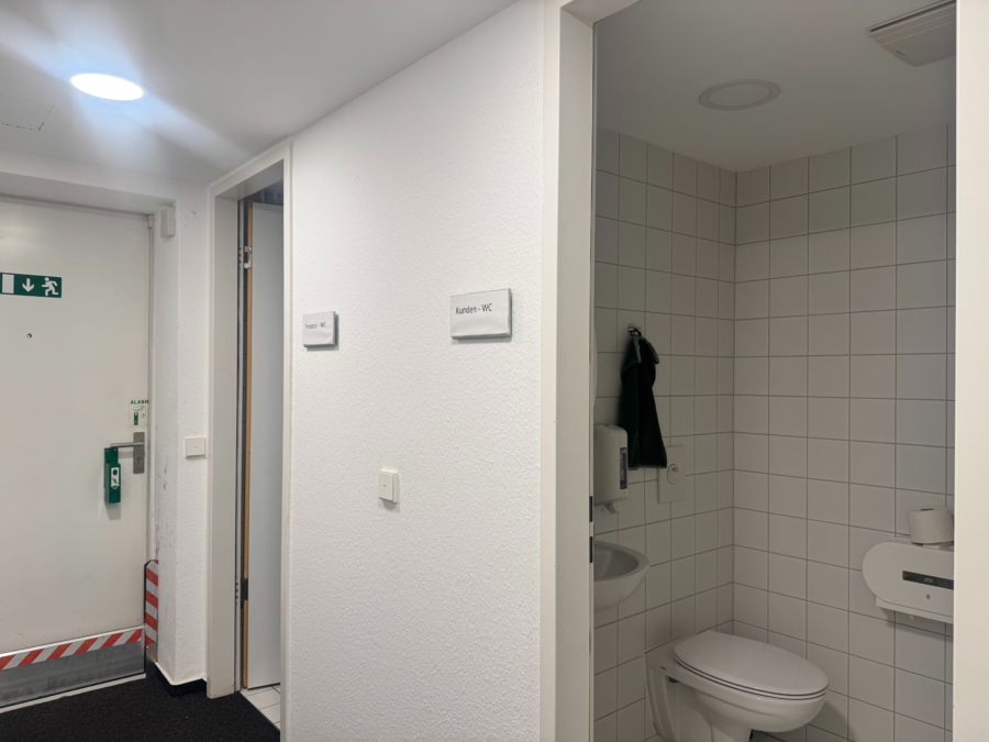 Vielseitig nutzbarer Laden in bester Frequenzlage der Reichsstraße - sanitär (11800)