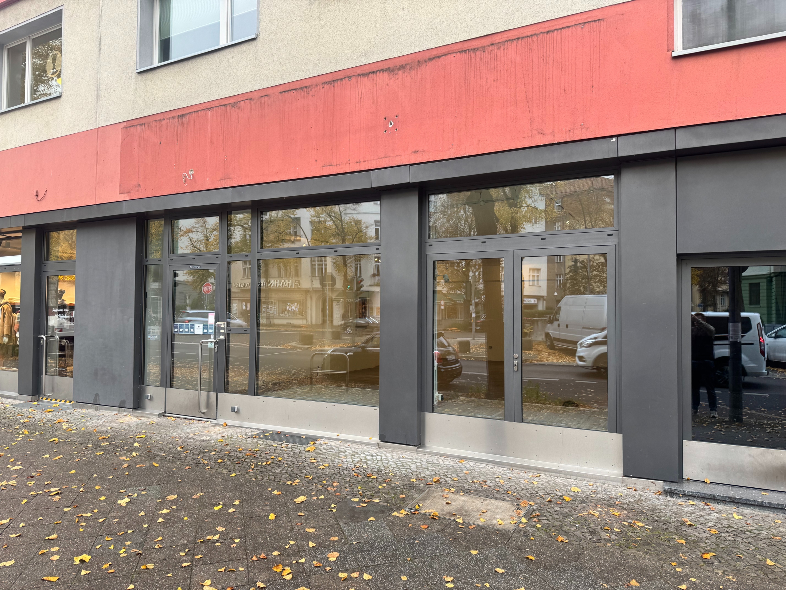 ladenansicht - Vielseitig nutzbarer Laden in bester Frequenzlage der Reichsstraße