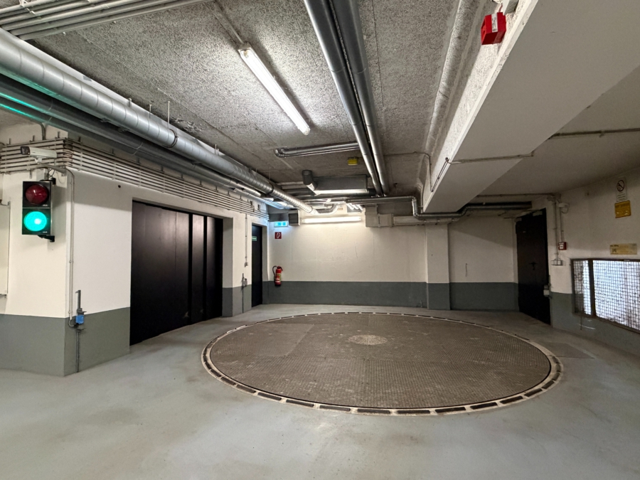 Erstklassige Büro- oder Praxisflächen im Herzen Schmargendorfs - aufzug tiefgarage (13073)