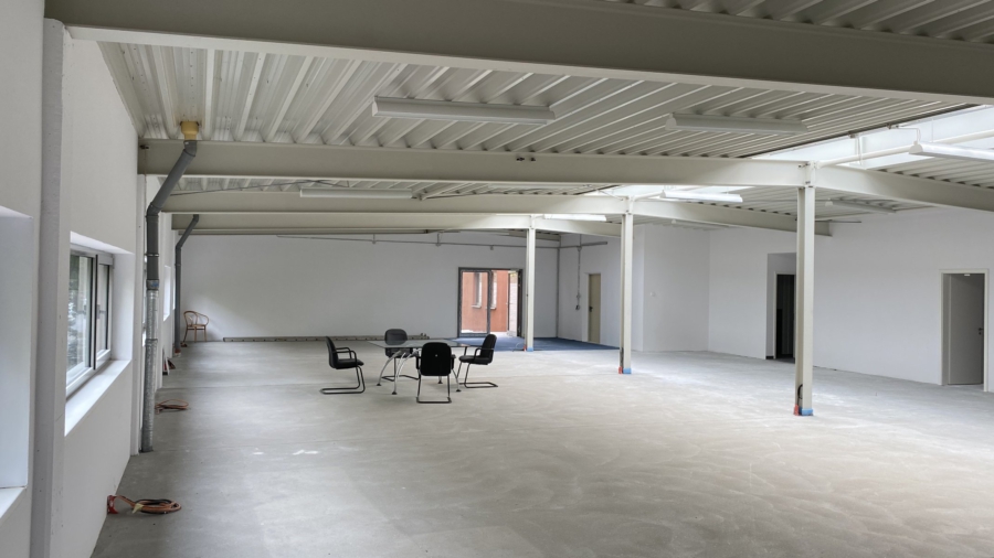 Gewerbeimmobilie in der Köpenicker Straße zu vermieten - bürofläche obergeschoss (12819)