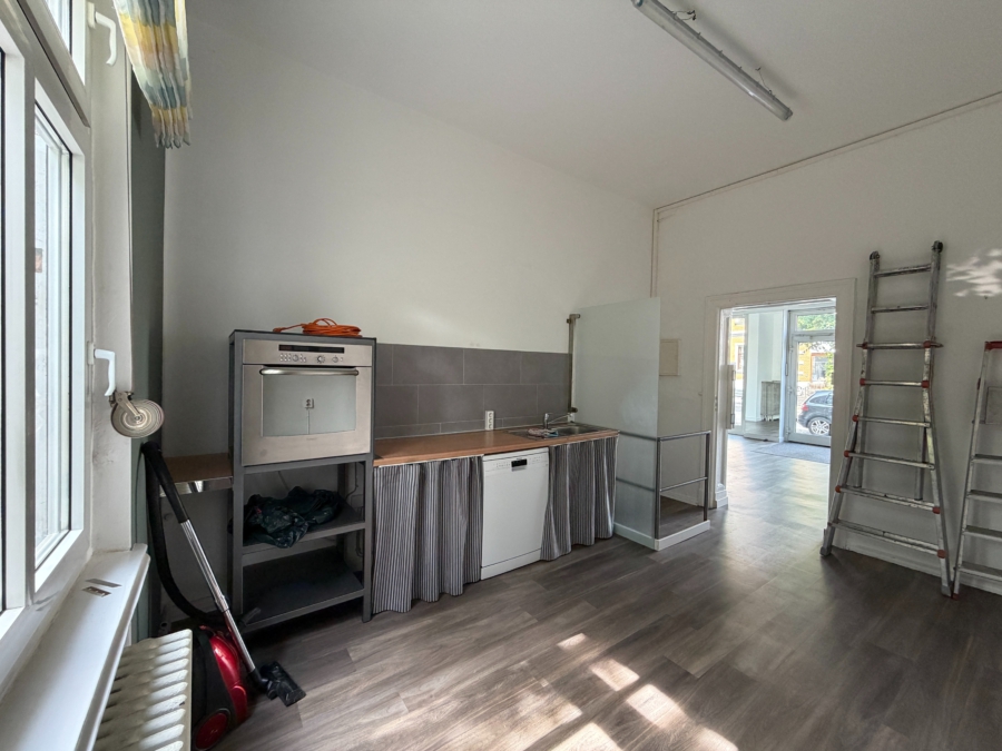 Laden oder Büro mit Terrasse Chausseestraß Wannsee - küche (12357)