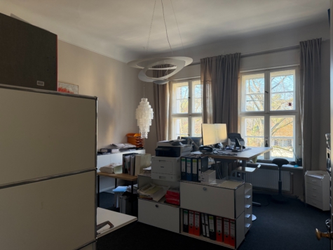Repräsentatives Büro in herrschaftlicher Villenetage zu vermieten - büro 4 (11675)