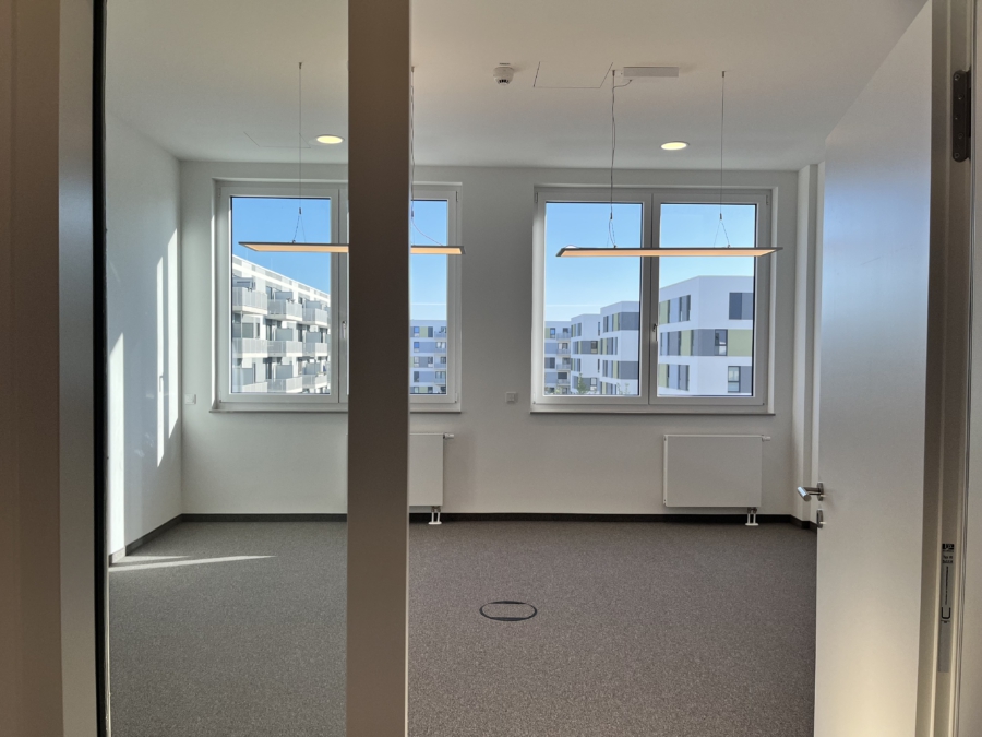 Flexibel gestaltbare Büro- Praxis- und Dienstleistungsflächen nahe BER - ausstattungsbeispiel büro (13055)
