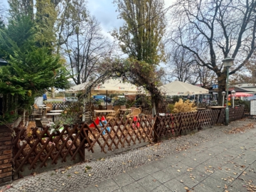 terrasse eiscafé - Komplett ausgestattetes Eiscafé zur Übernahme am S-Bahnhof Tempelhof
