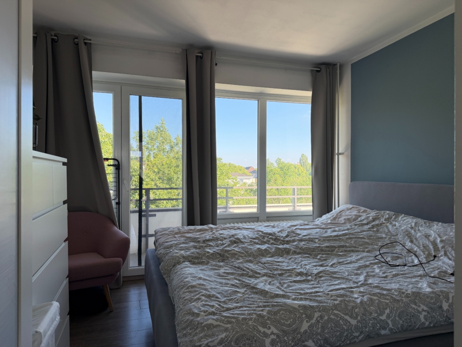 Steglitz – Ruhig gelegene, sanierte 2-Zimmer Wohnung mit Weitblick - schlafzimmer (13016)