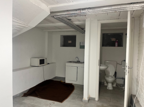 Vermietete Ladenfläche als Kapitalanlage im Neubau Berliner Allee - sanitär küche untergeschoss (12066)