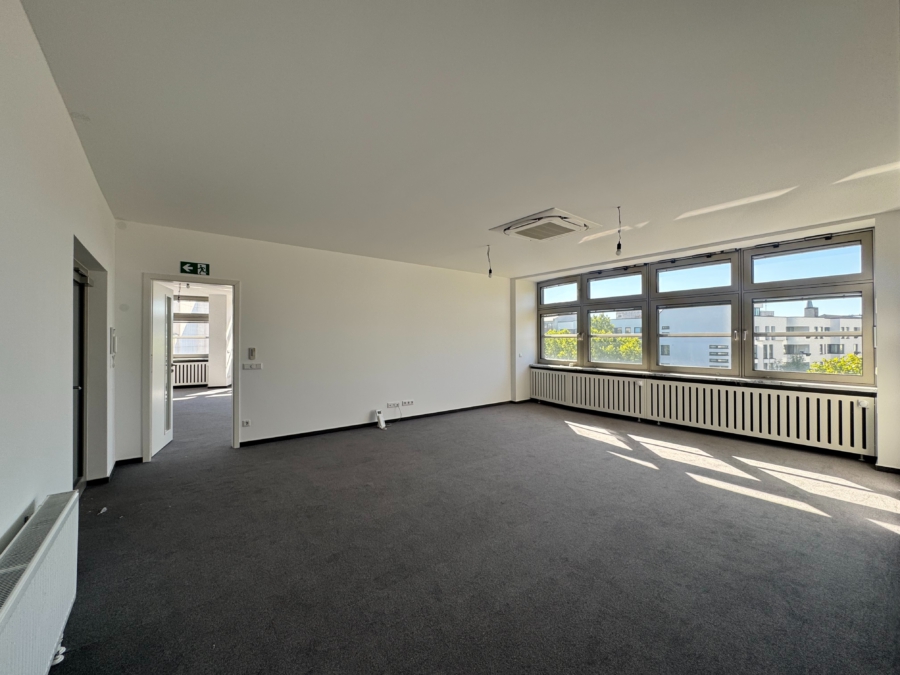 Hochwertig und neu ausgebaute Bürofläche in bester Ku’damm Ecklage - empfang (11812)