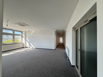 empfang - Hochwertig und neu ausgebaute Bürofläche in bester Ku’damm Ecklage