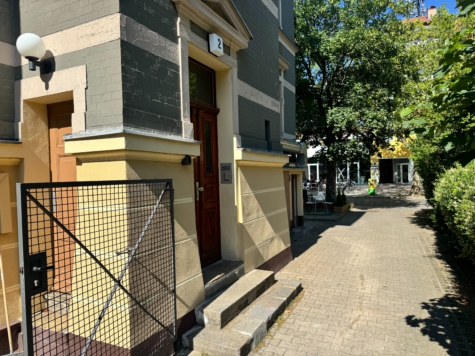 Helle und flexibel gestaltbare Büro- oder Praxisflächen direkt am Kranoldplatz - eingang (11946)