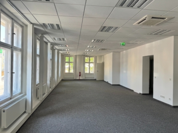 großraum (2) - Helle und flexibel gestaltbare Büro- oder Praxisflächen direkt am Kranoldplatz